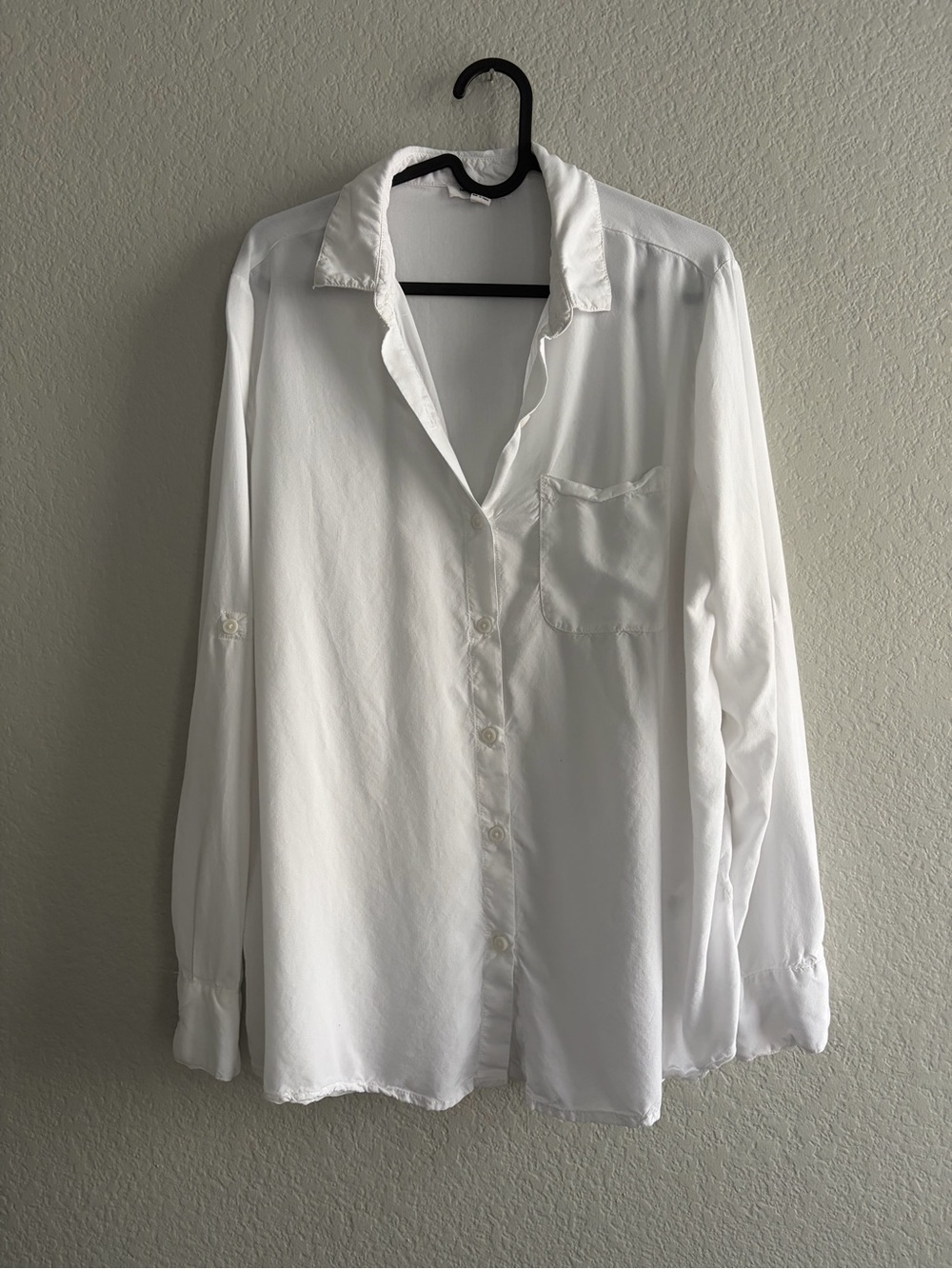 beachlunchlounge White Button-Down Shirt